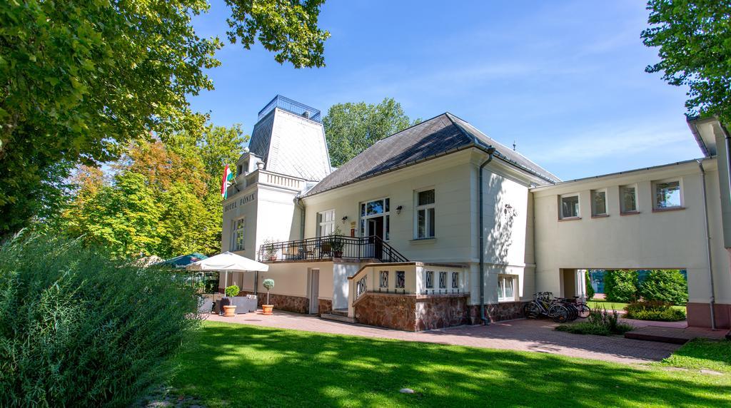 Fonix Hotel Balatonföldvár Exterior foto