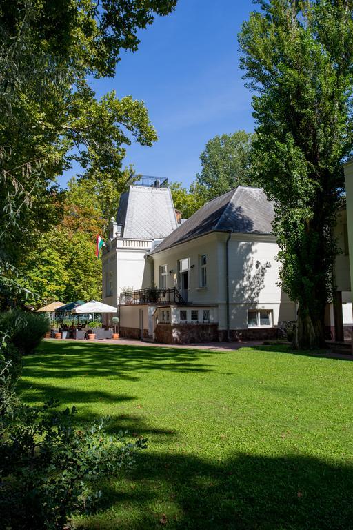Fonix Hotel Balatonföldvár Exterior foto